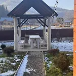 Kozarik Landsted Mykulychyn