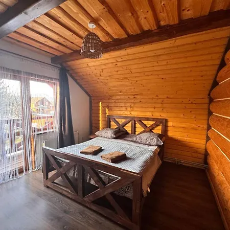 Kozarik Gospodarstwo wiejskie Mikuliczyn